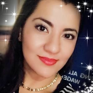 Meet your Posher, Damaris